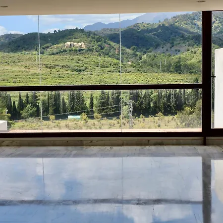 Rentitspain Charming Gym, Jacuzzi Y Balcon Apartamento Estepona