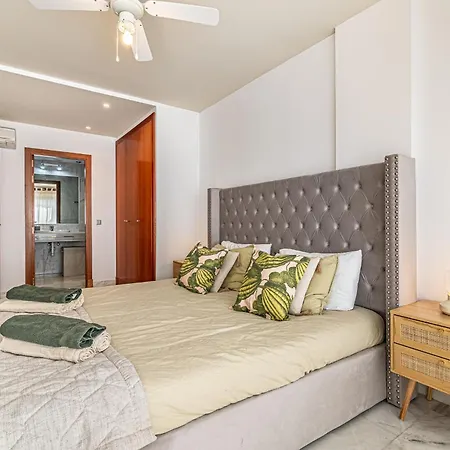 Rentitspain Charming Gym, Jacuzzi Y Balcon * Estepona
