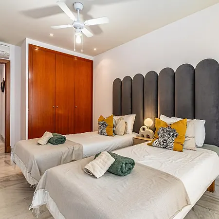 Appartement Rentitspain Charming Gym, Jacuzzi Y Balcon Estepona